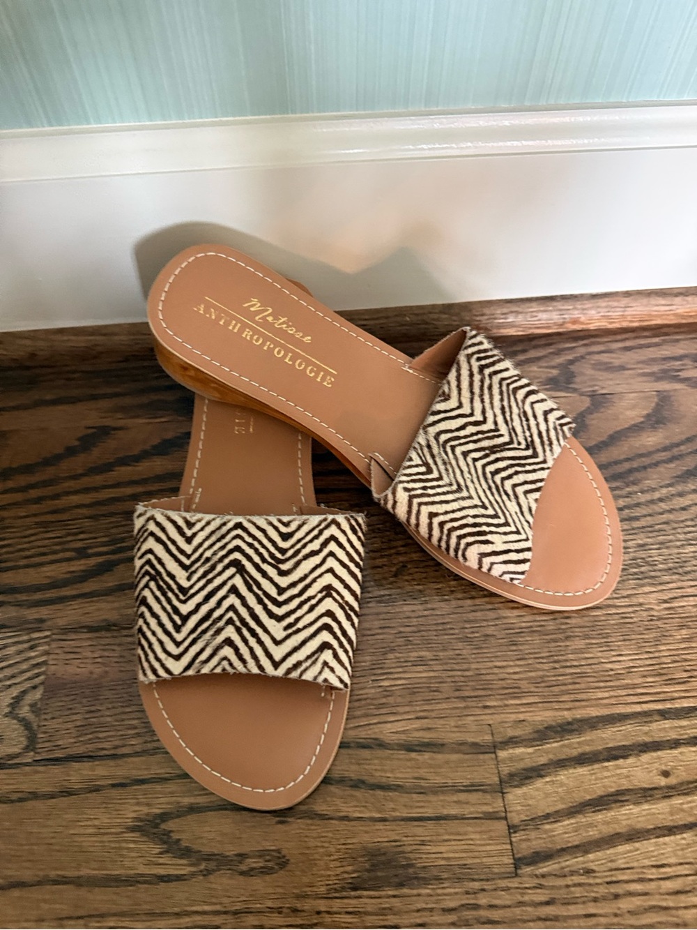 Anthropologie Melrose Chevron Slide Sandals in Tan and Black